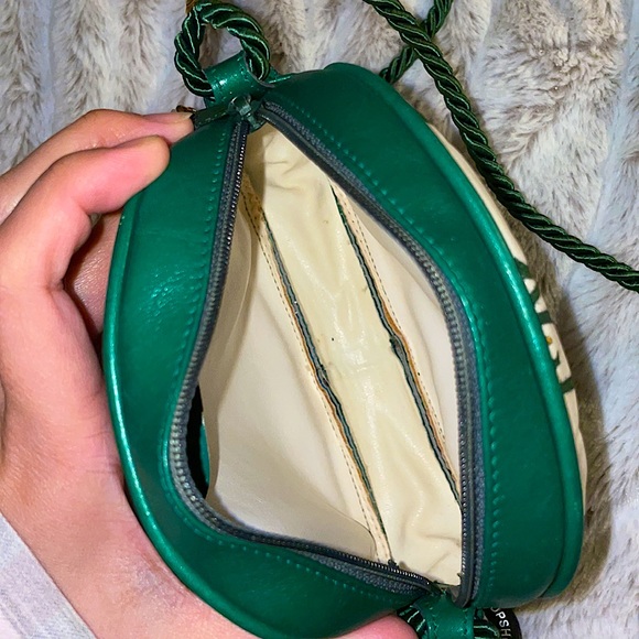 Preloved gucci floral crossbody pouch 💚 - Picture 6 of 7